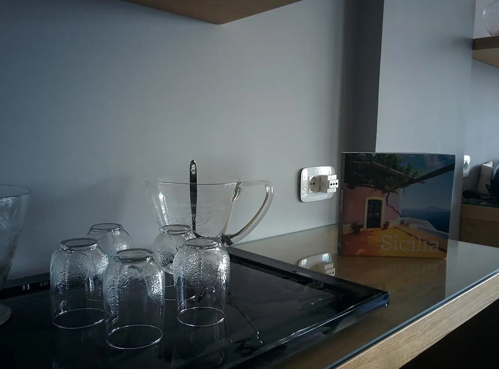 Ciauru Design B&B Messina Alojamento de Acomodação e Pequeno-almoço